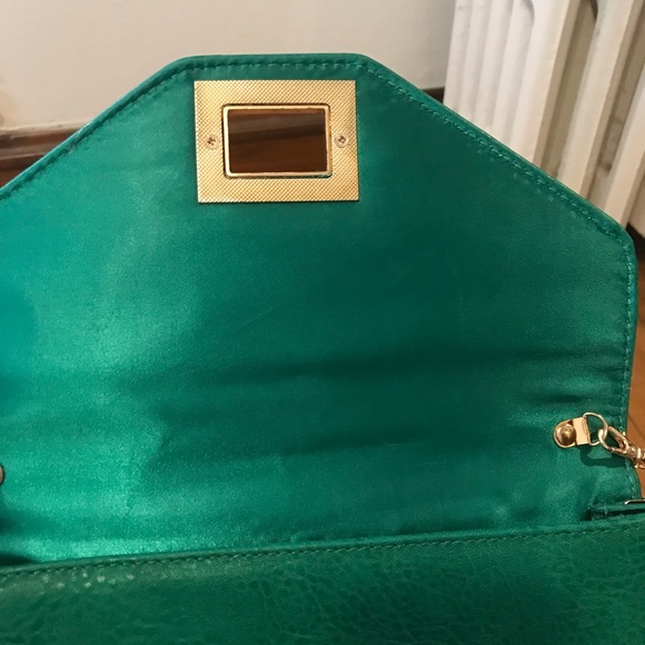 Green purse - Picture 4 of 5